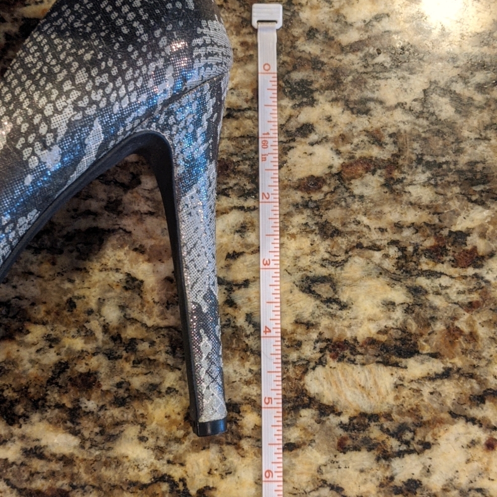 Jessica Simpson Silver Python Print Heels 8.5 - image 5